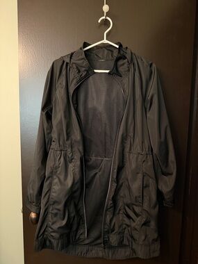 Source Unknown Black Lightweight Hooded Raincoat